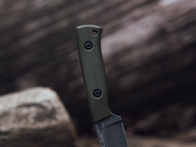 FOSSOR MK1 mit olivgrünen G10-Griffschalen im Detail.